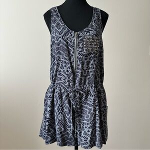Material Girl Gray Patterned Romper size M